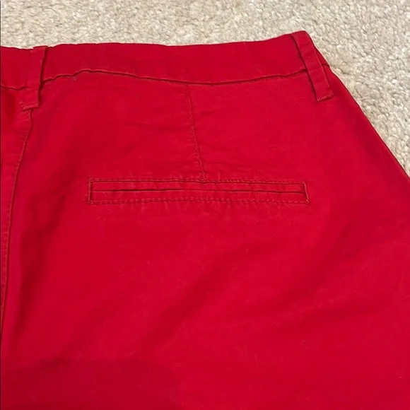 Bundle of 2 Old Navy 3.5” Womens Shorts Red Cotton, White Pineapple Linen Size 6 - Picture 10 of 10